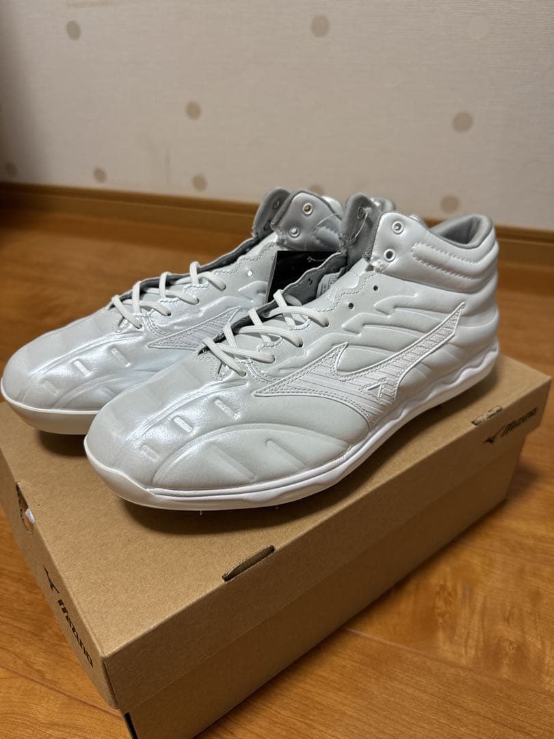 【新品未使用】Mizuno スピードレボプロ MID 27.0 cm ホワイト