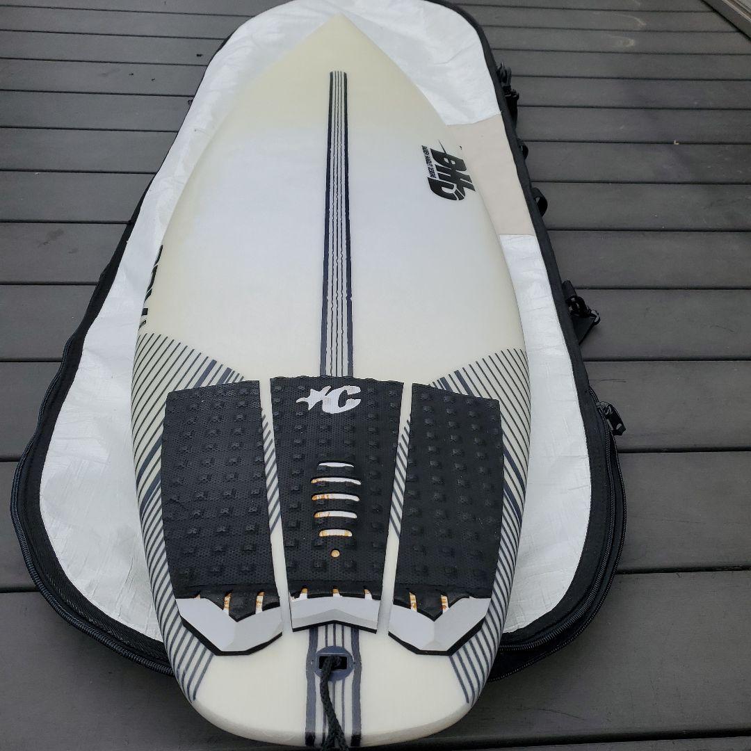 DHD 3DV ショートボード ケース付き