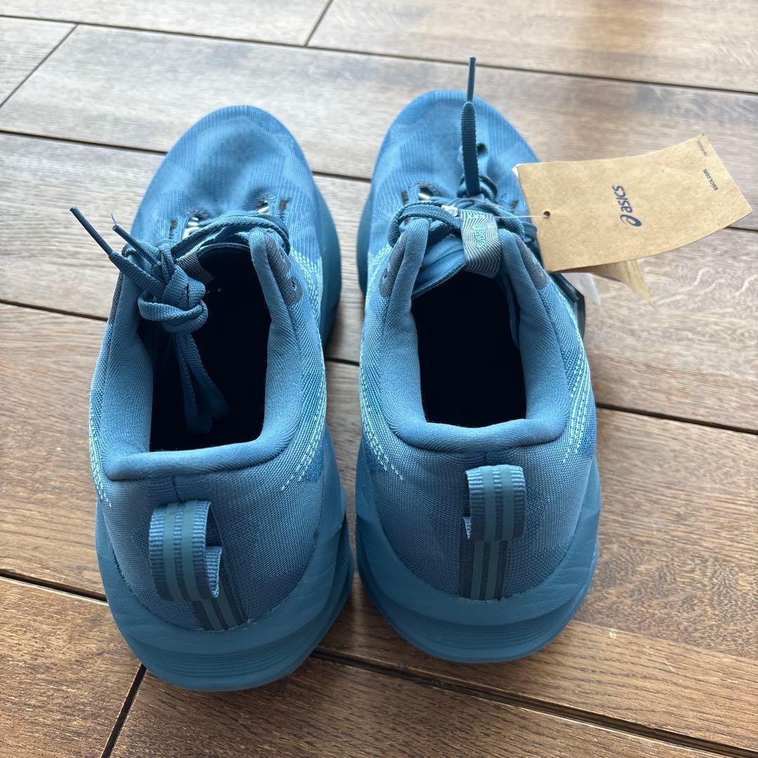 アシックス　ノバブラスト5 28センチ