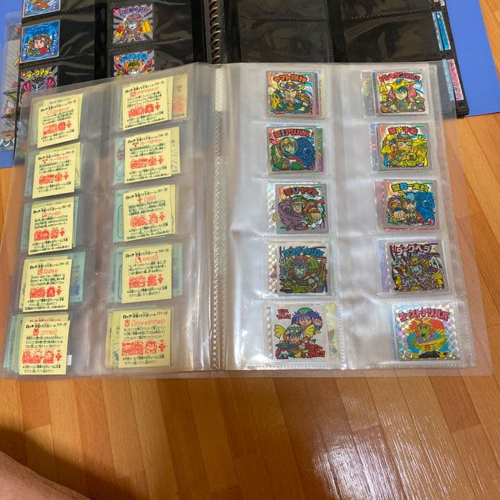 ビックリマン旧。復刻。2000その他色々です600枚近くありますバラ売り不可