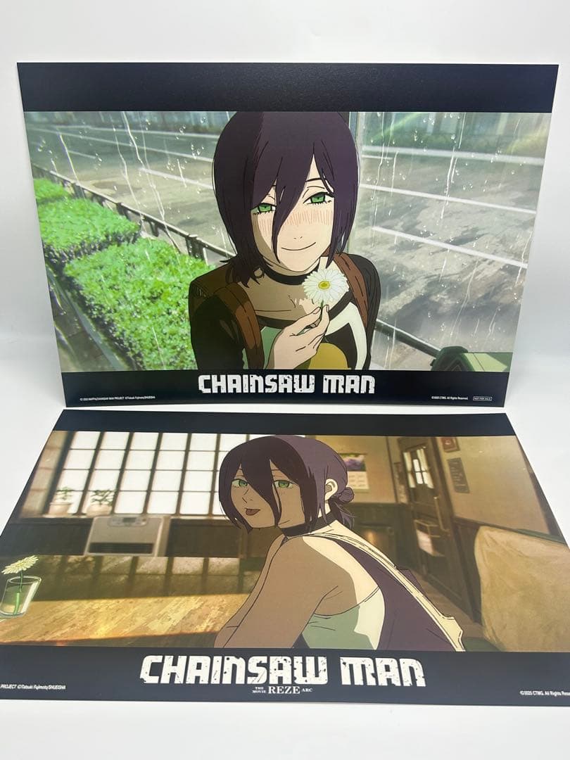台湾限定 劇場版 チェンソーマン レゼ編 レゼ A3 夜光ポスター　香り付き