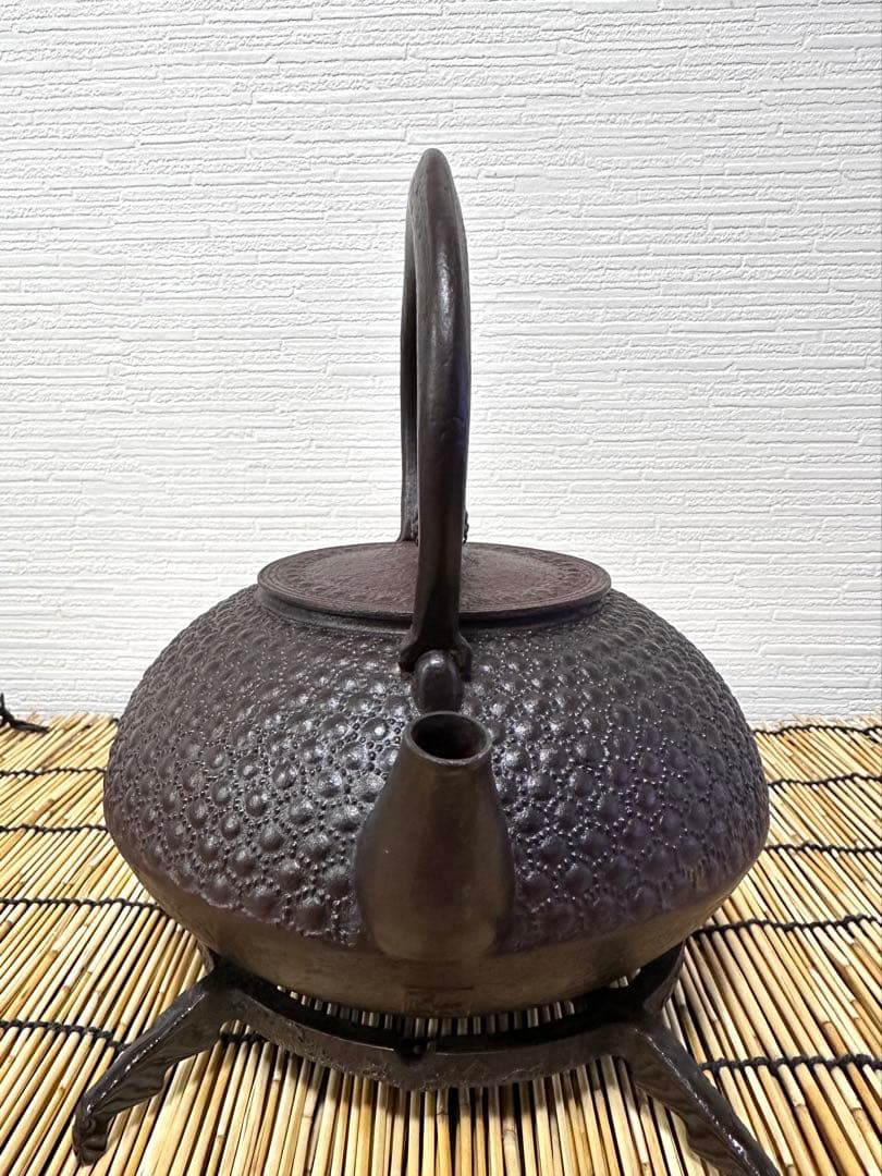 ほぼ未使用、美品　岩手県奥州水沢幸工芸　現代の名工 佐藤勝久造　１５型　南部鉄瓶