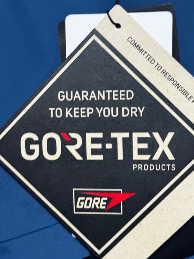 ゴールドウィン GOLDWIN ゴアテックススリーレイヤーパンツ サイズ4 新品