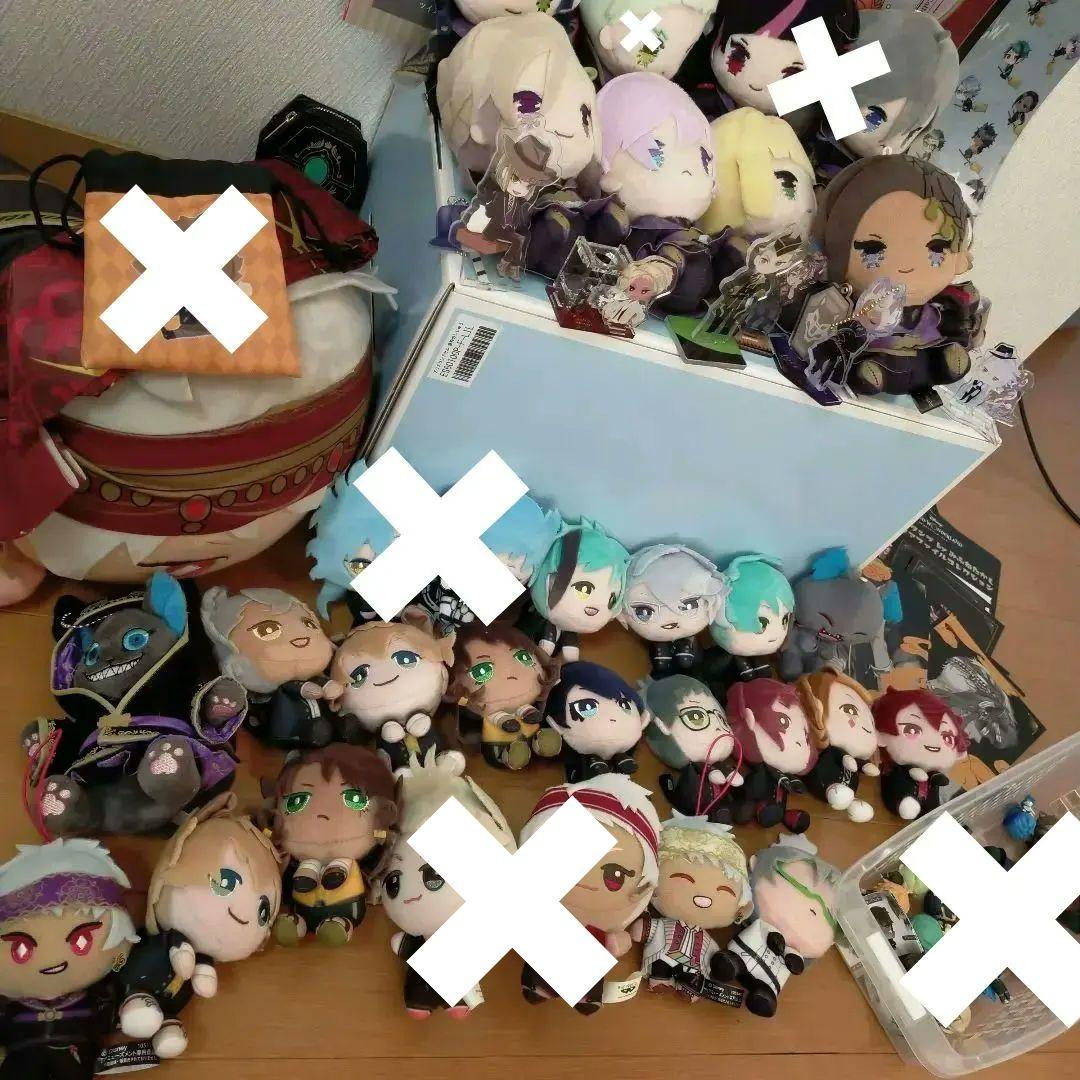 ツイステ　グッズ　大量　ぬいぐるみ　缶バッジ　ファイル　アクスタ