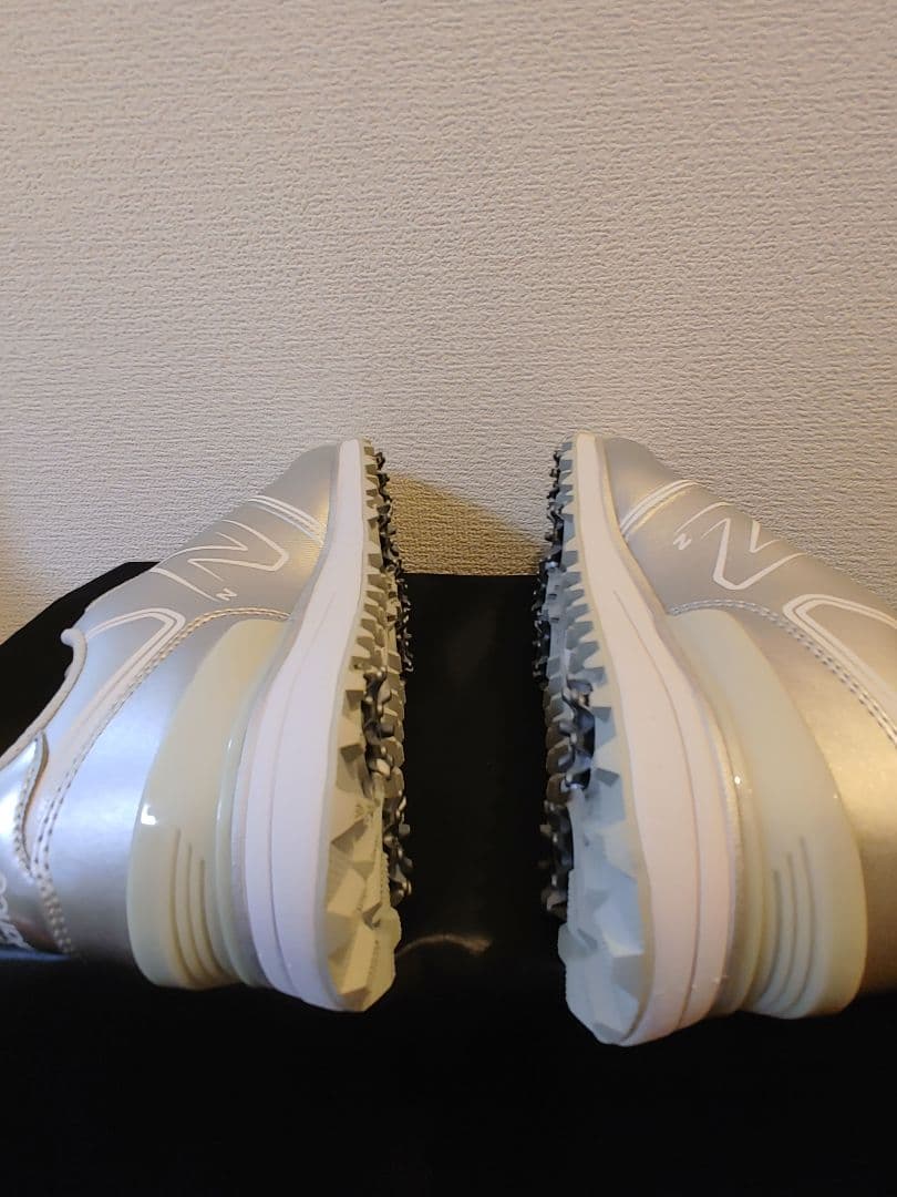 ニューバランス　ゴルフシューズ スパイク　23.0センチ　シルバー　ダイヤル