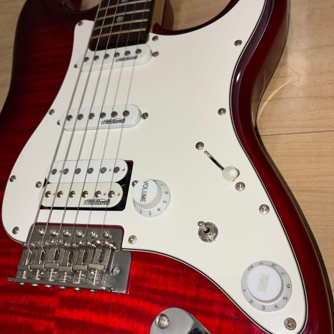 安い調整済み　極美品　バスカーズ　ストラトキャスタータイプ動作良好　SSH 虎目