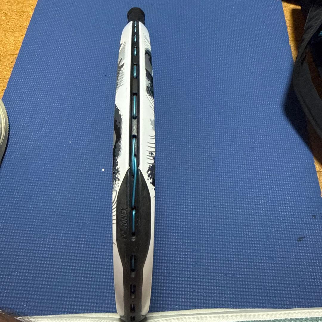 ヨネックス　ジオブレイク80v テニスラケット美品
