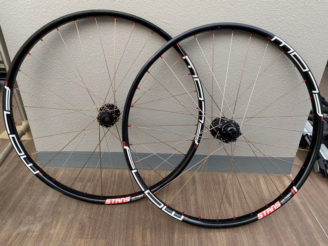 Industry Nine x stan’s 完組ホイール 27.5 DH用