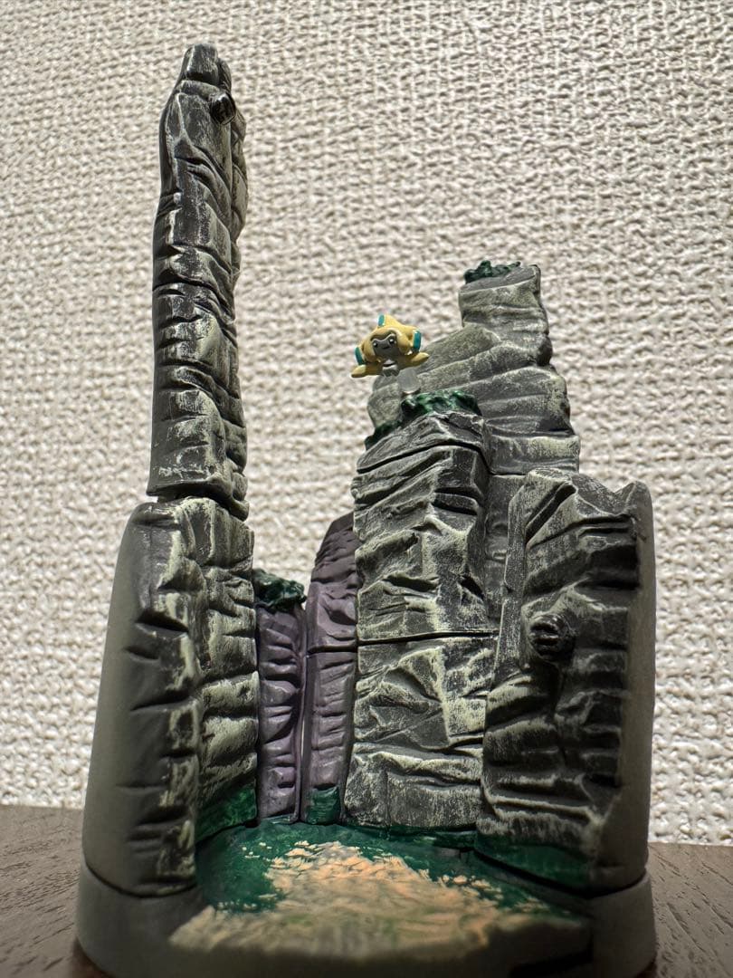 ポケモン　ジオラマ　フィギュア　ジラーチ