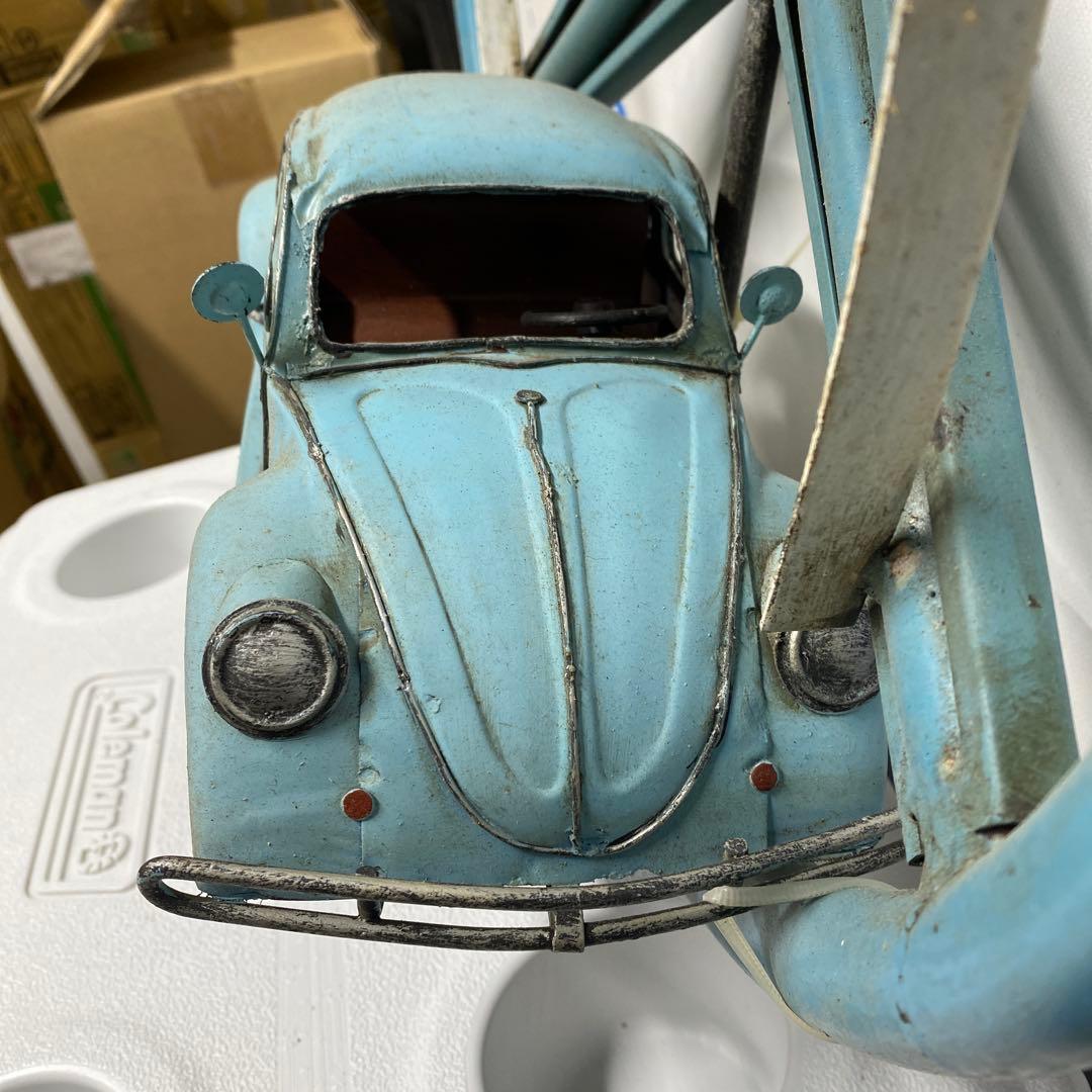 壁掛け飾り　ブリキ製ワーゲン付きハンドルディスプレイ