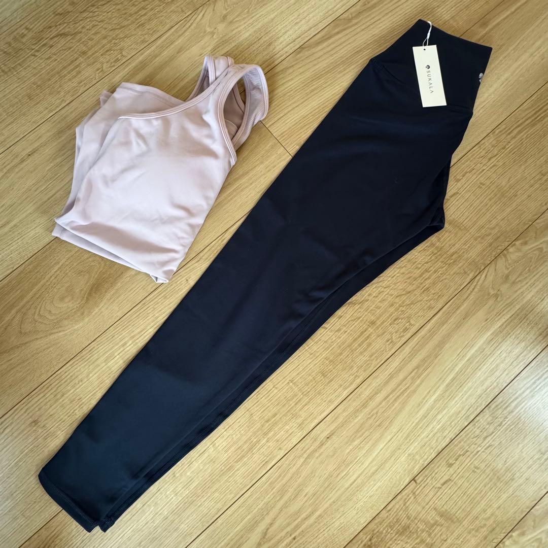 【SUKALA】LAVA ヨガウェア 上下セット　M サイズ