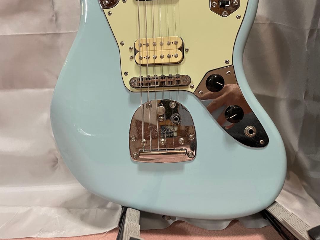 Fender Vintera '60s Jaguar エレキギター