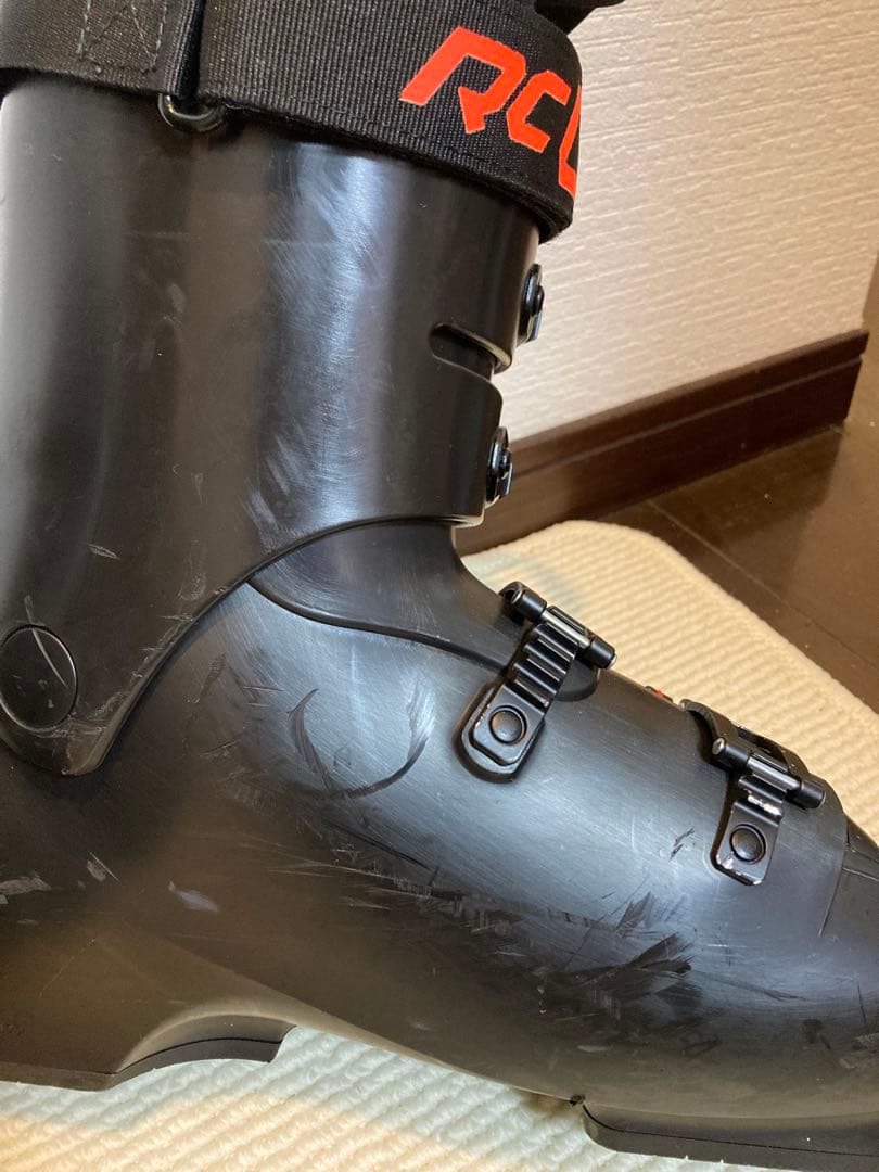 FISCHER RC ONE 90 27㎝-27.5㎝