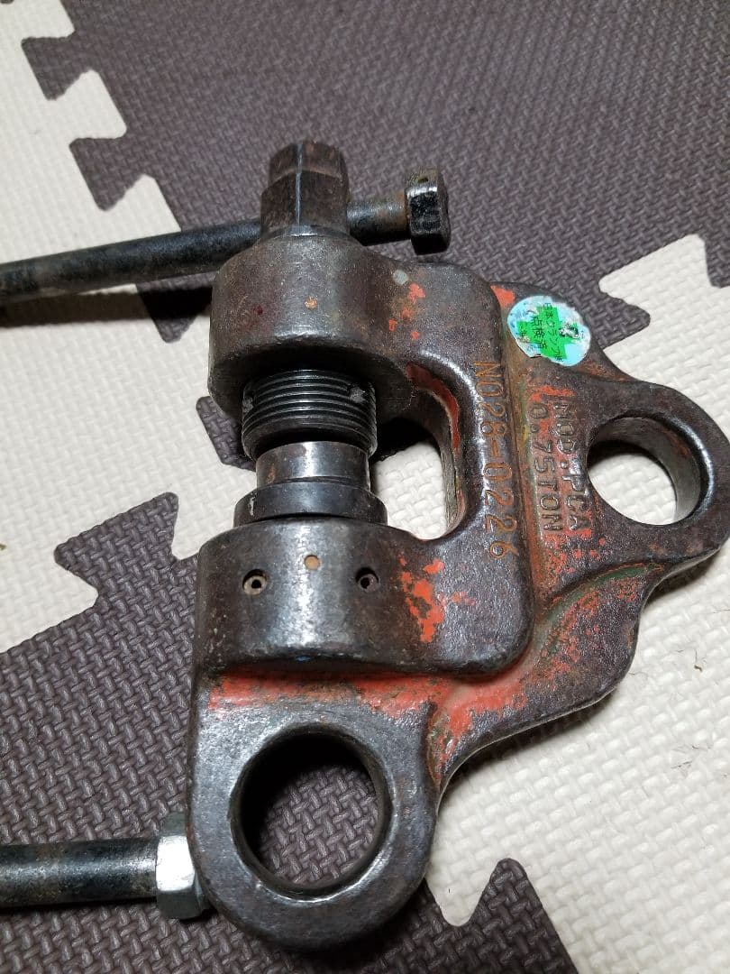 日本クランプ　スクリュー0.75ton