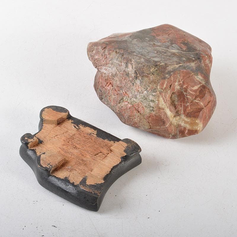 天然石　鑑賞石　佐渡赤玉石　赤石　置物　重さ約2.5㎏　唐木台付　V　R6939