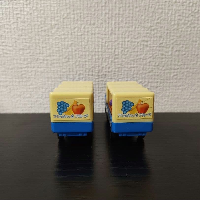 TOMICA　トミカ　イスズ　エルフ　移動果物店　箱付き　2台セット