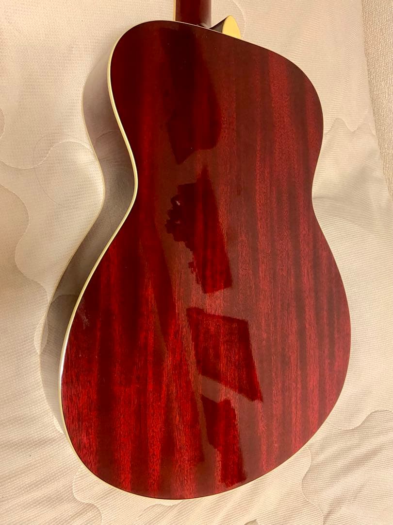 【値下げしました】YAMAHA FS820 ルビーレッド アコースティックギター