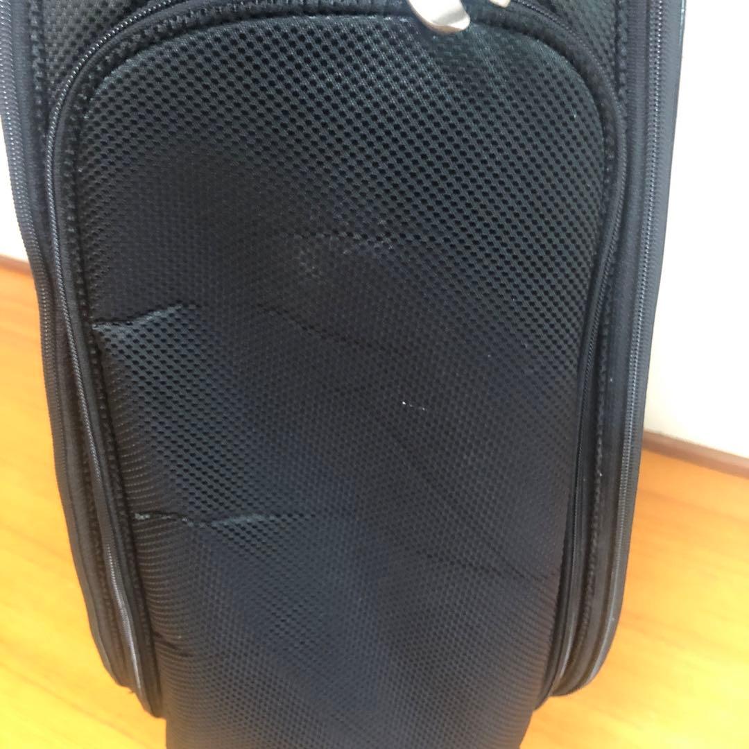 adidasアディダス キャディバッグ ブラック　フード付き