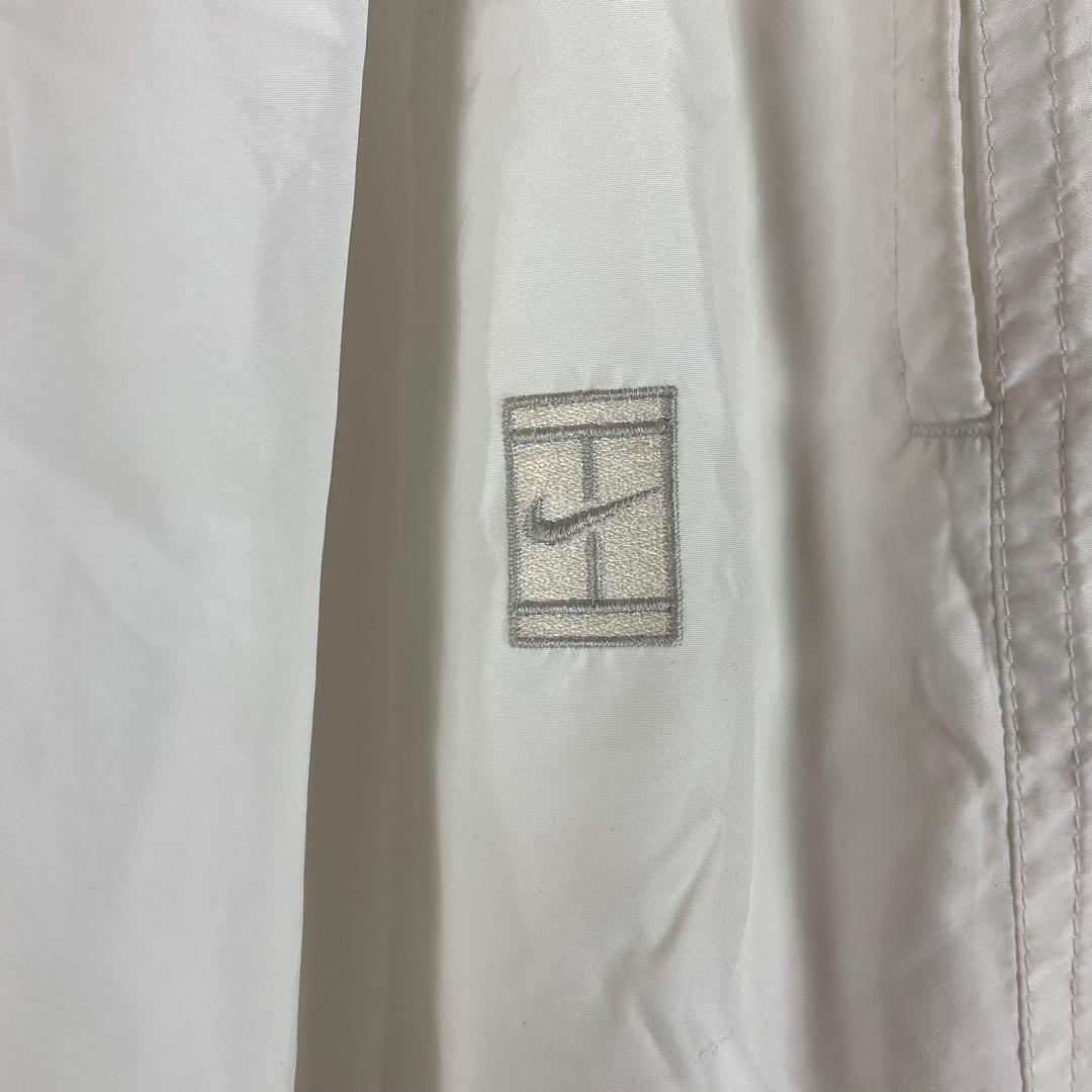 p41 NIKE ホワイト ウィンドブレーカー パンツ　L