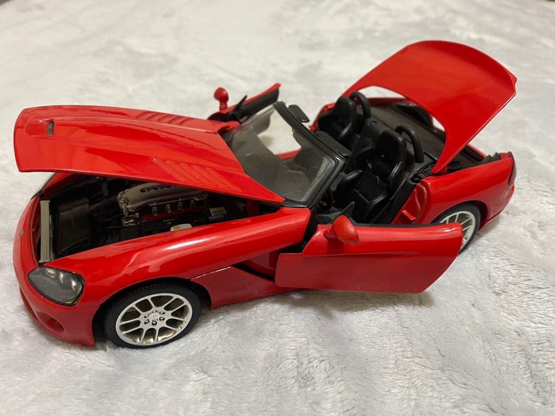 ミニカー Maisto DODGE VIPER 1/18