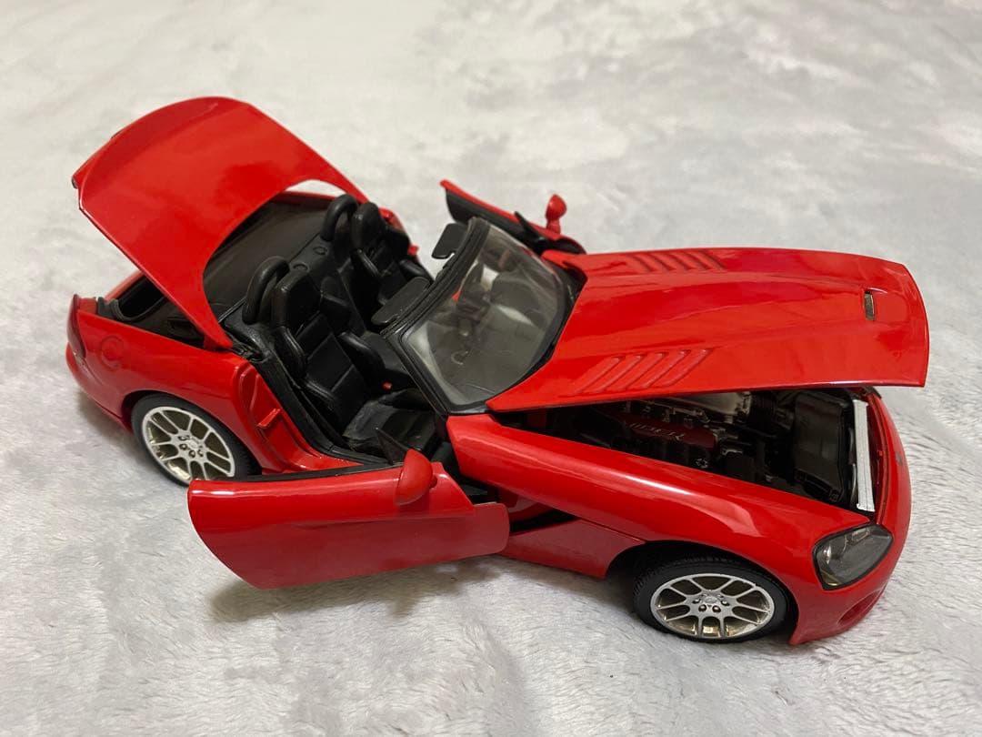 ミニカー Maisto DODGE VIPER 1/18