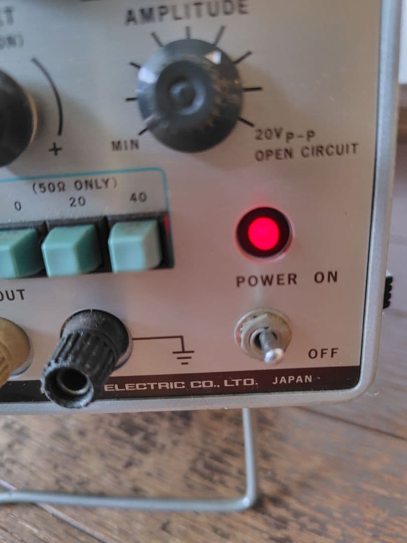 IWATSU ファンクションジェネレーター　FG-330