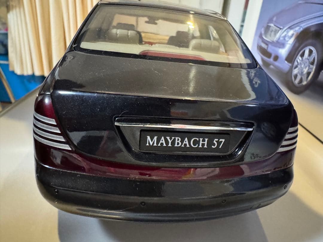 AUTOart MAYBACH 57ミニカー 1:18