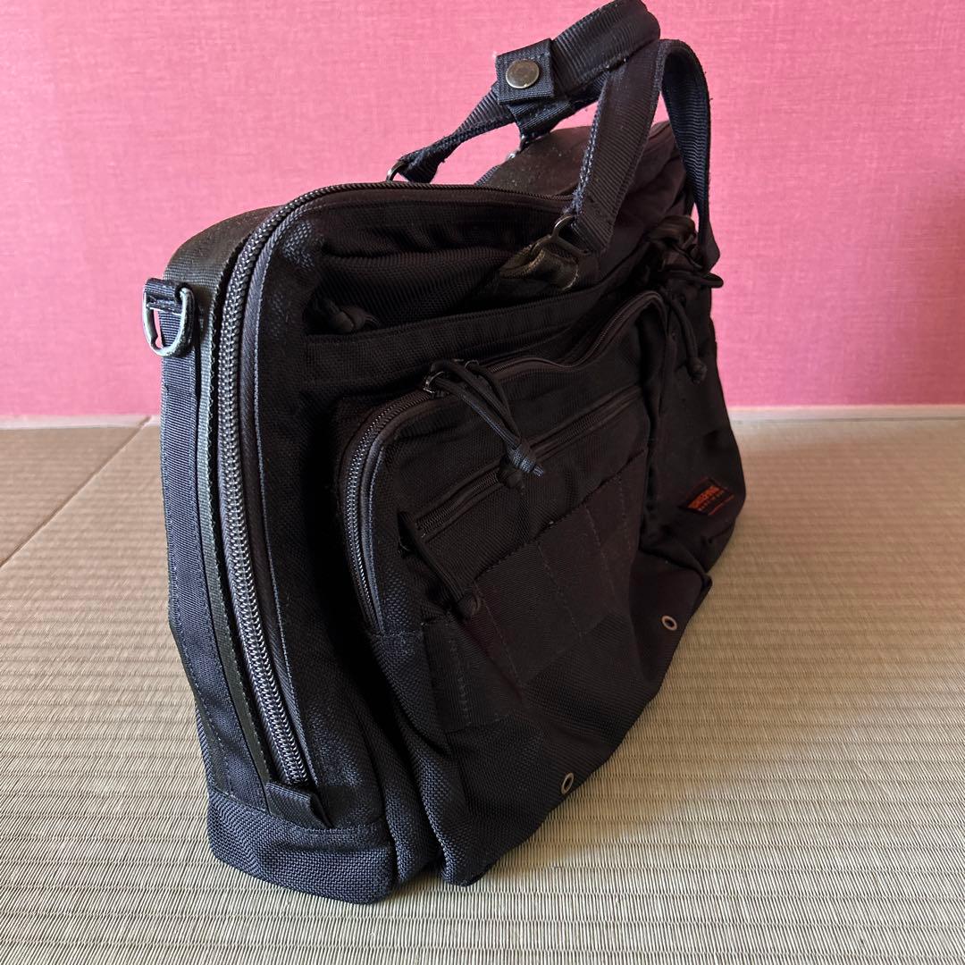 BRIEFING A4ライナー