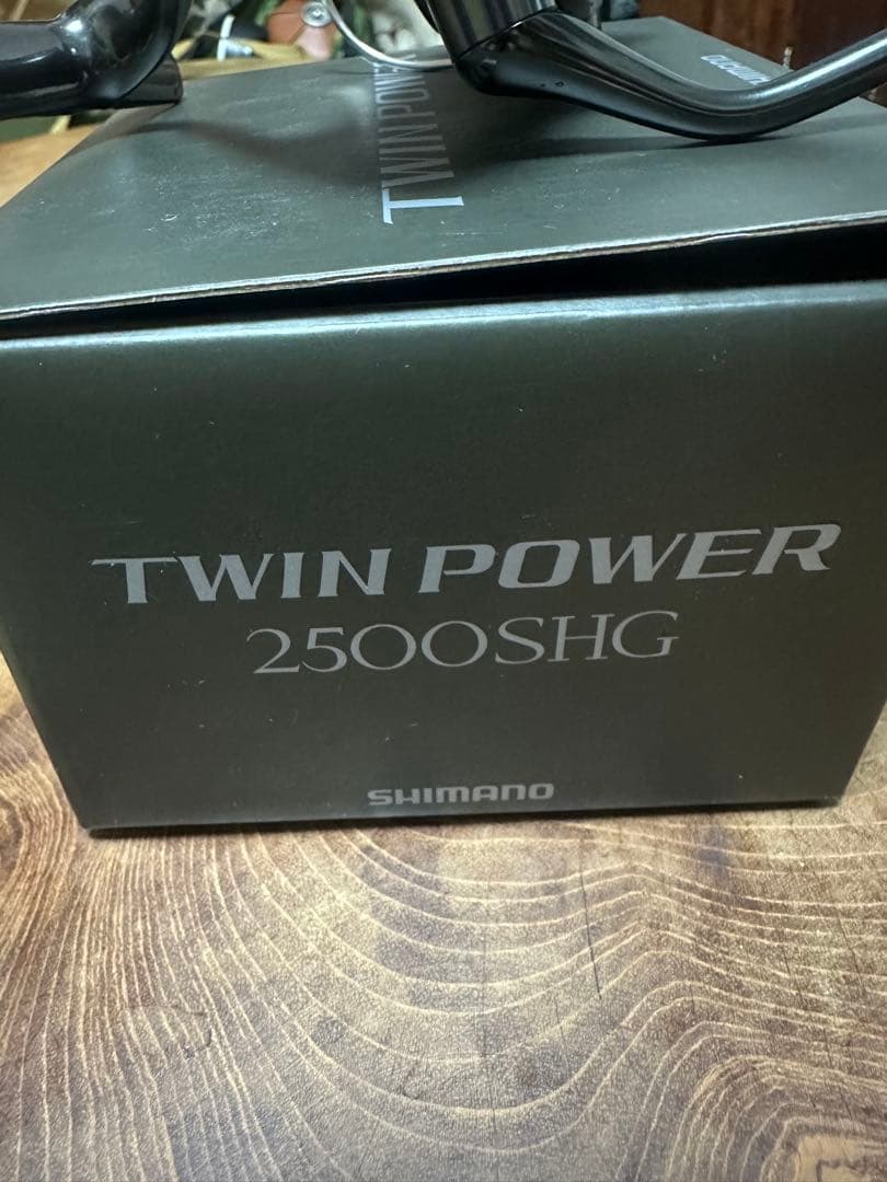 普*す様 SHIMANO 24 ツインパワー 2500SHG