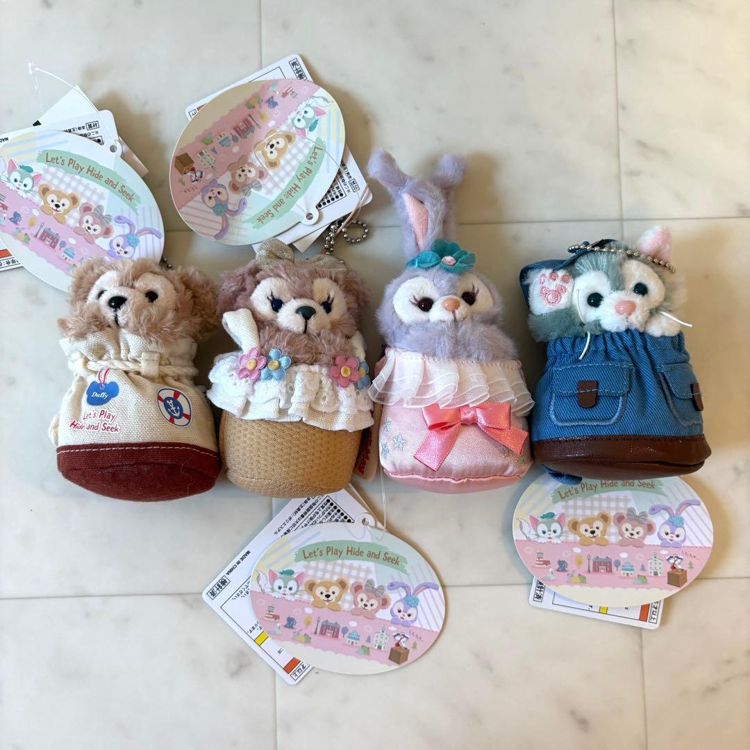 ダッフィー　シェリーメイ　ステラルー　ジェラトーニ　ぬいぐるみバッジ　4点セット