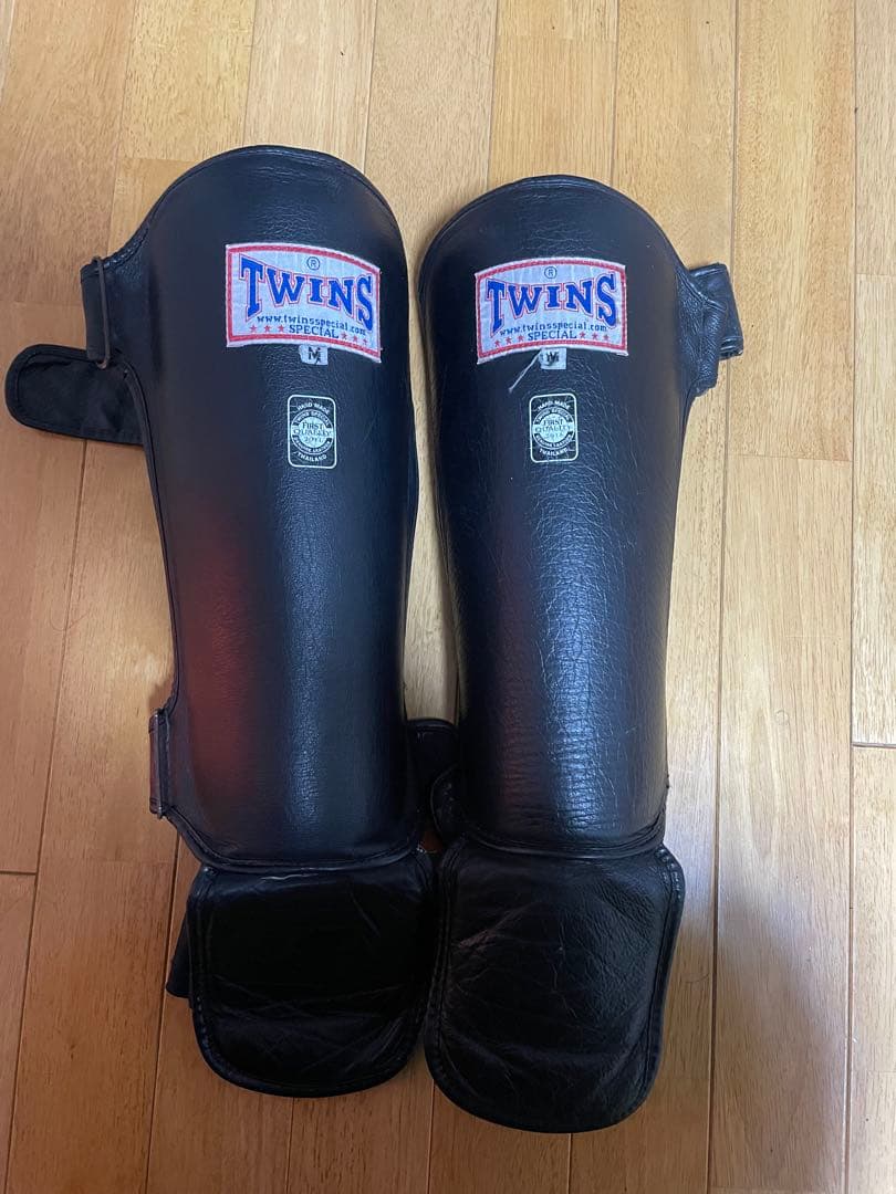 使い古されたTWINS レガース