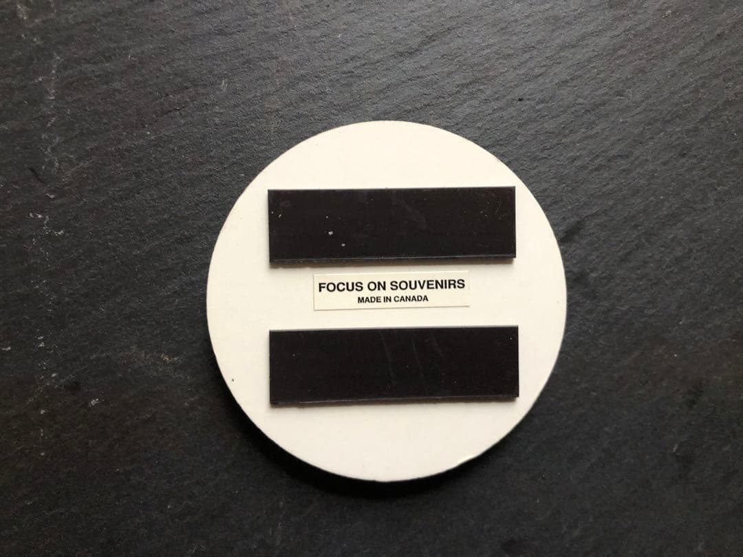 お宝品　HOPMAN CAMP”のロゴアイテム。マグネット