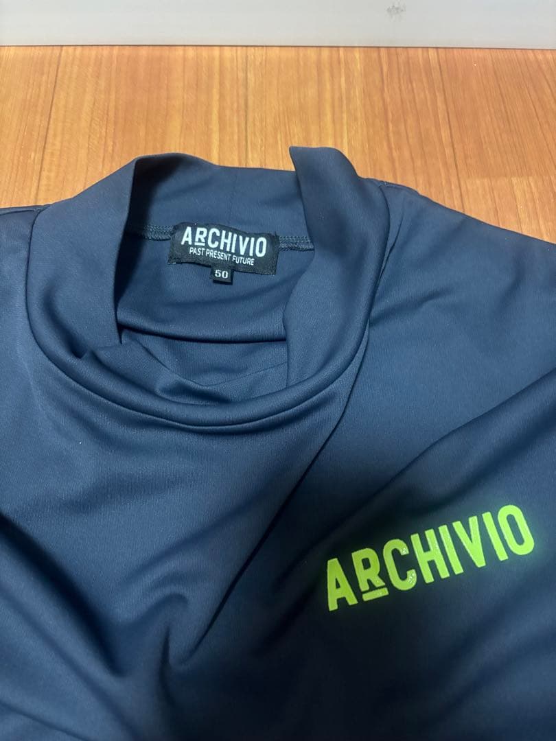 ARCHIVIO ダークグレー ハイネックシャツ