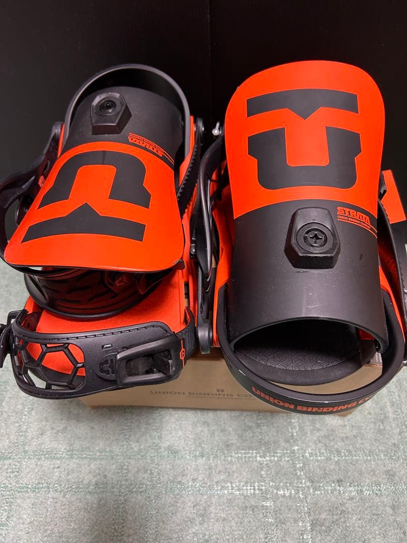 美品 箱付きUNION STRATA ビンディング Mサイズ オレンジ/ブラック