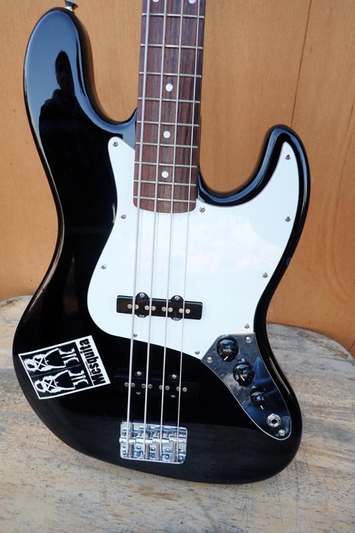 ベース 1250# SQUIER by Fender Affinity Jaz BASS