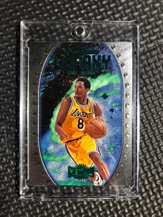 Kobe Brand. L UNIVERSE.GALAXY❣️