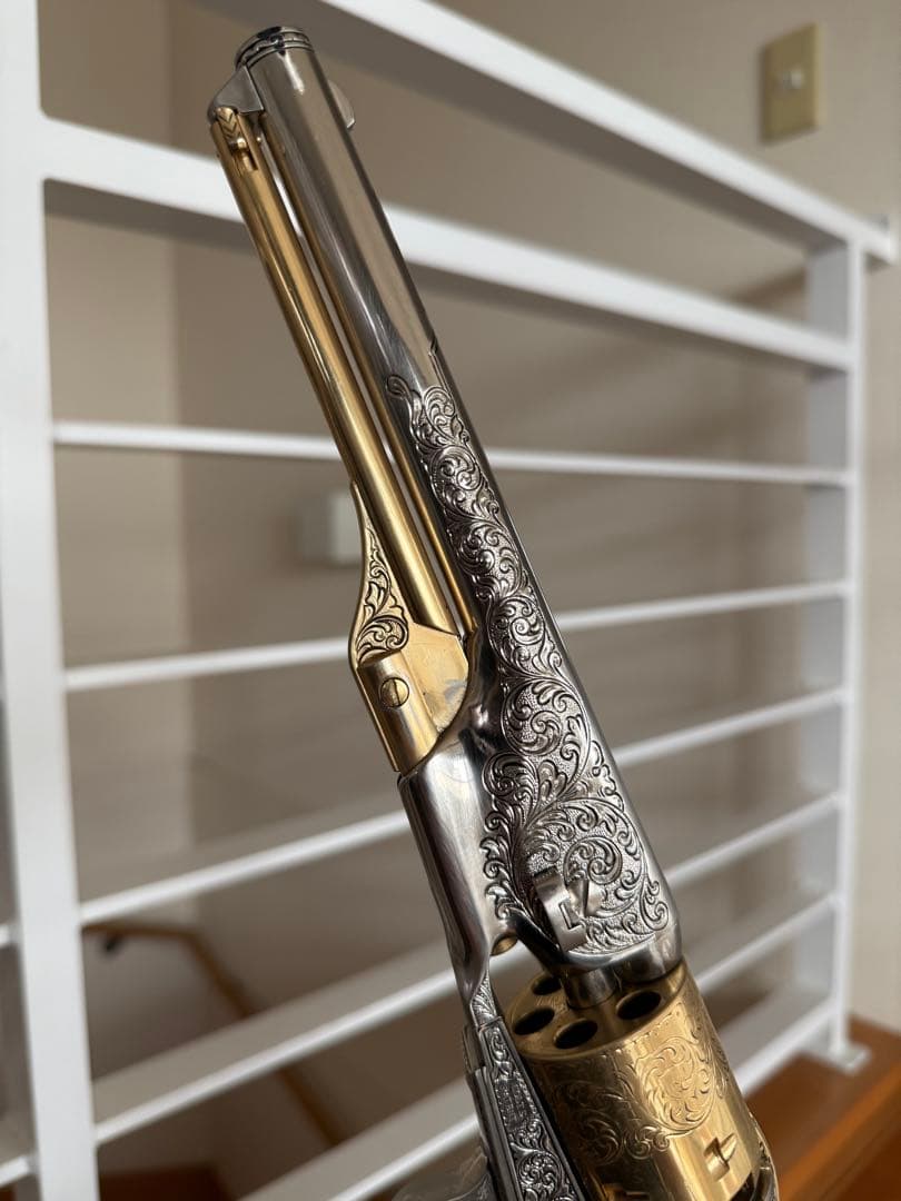 マルシン カスター将軍のリボルバー コルト M1861 モデルガン エングレーブ