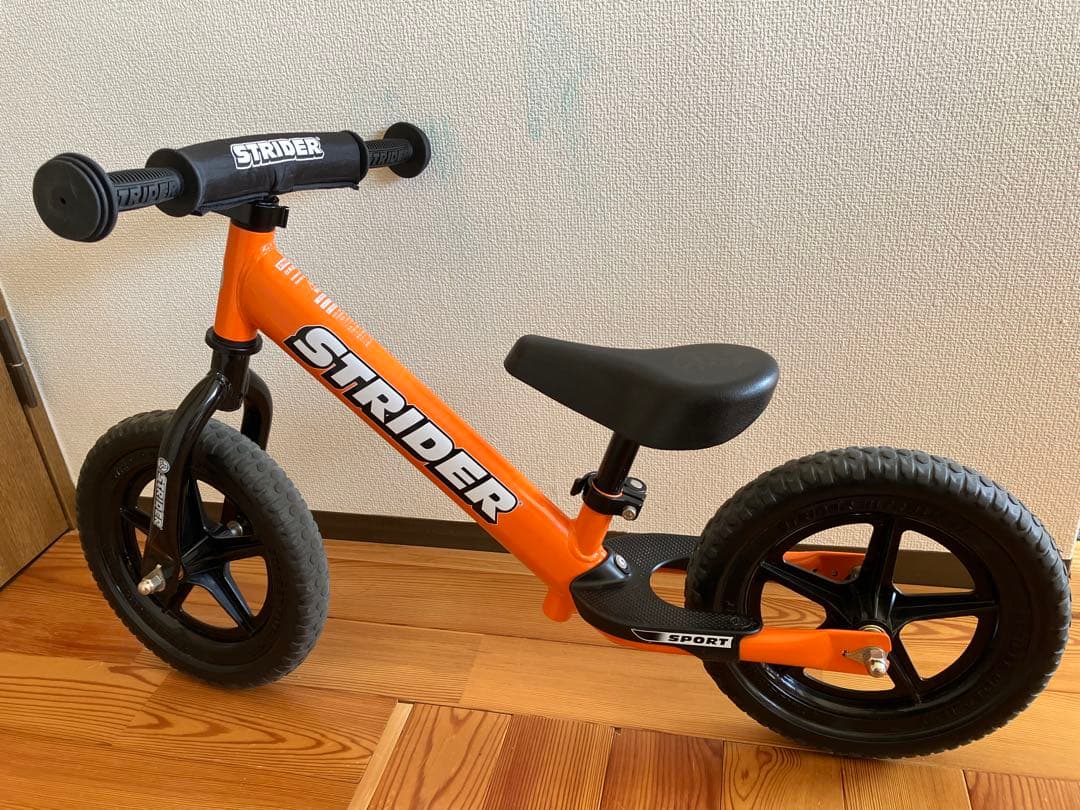 【正規品】STRIDER スポーツモデル 12インチ　オレンジ　日本正規品
