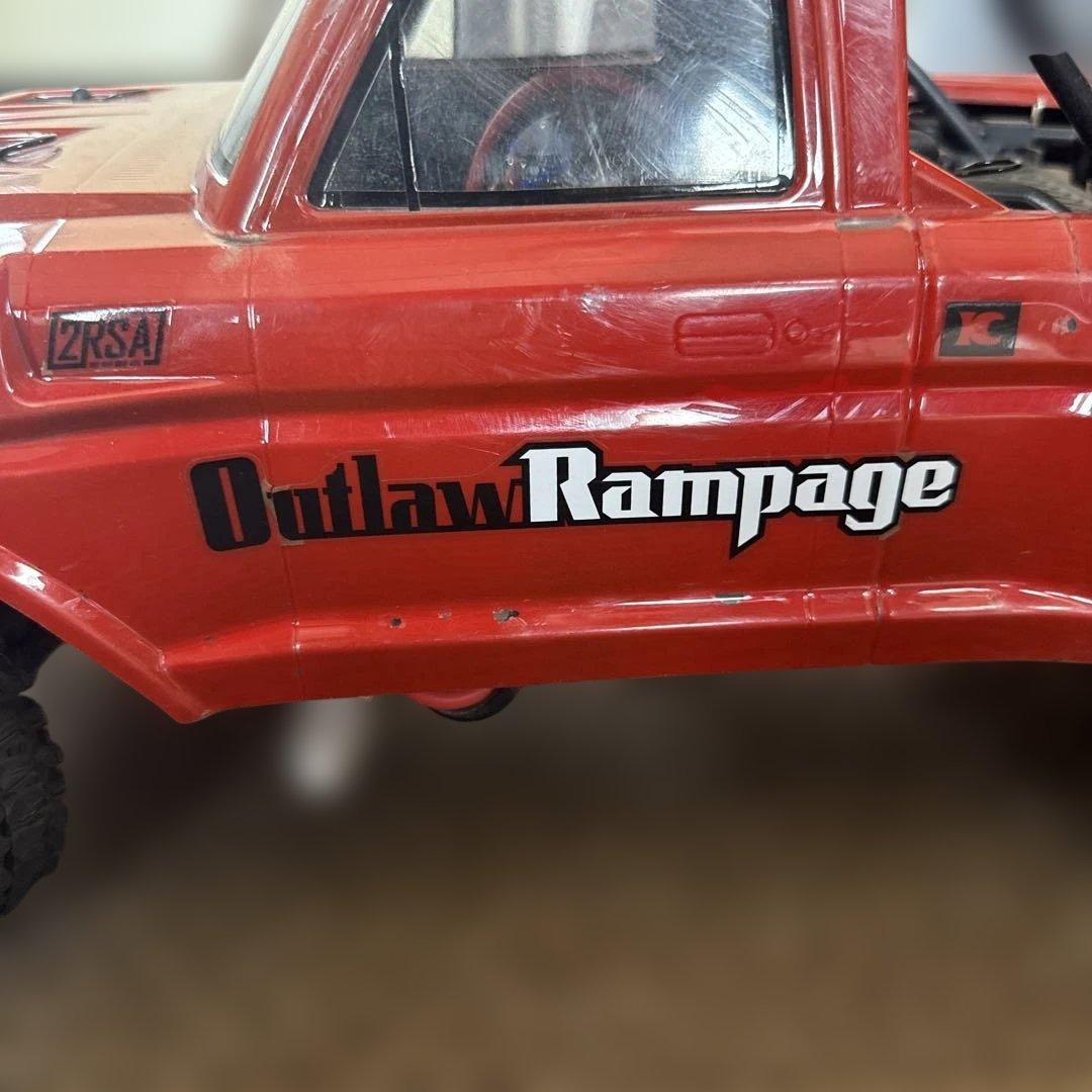 r*o様 KYOSHO Outlaw Rampage 赤 RCカー