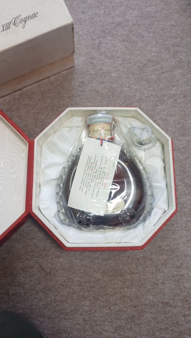 古酒)レミーマルタン ルイ13世ベリーオールド コニャック　バカラボトル　外箱付