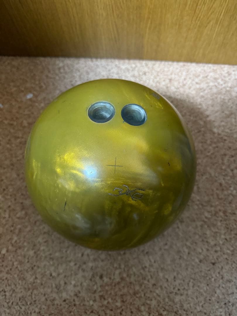 FOREST LOCK ボウリングボール ゴールド15ポンド