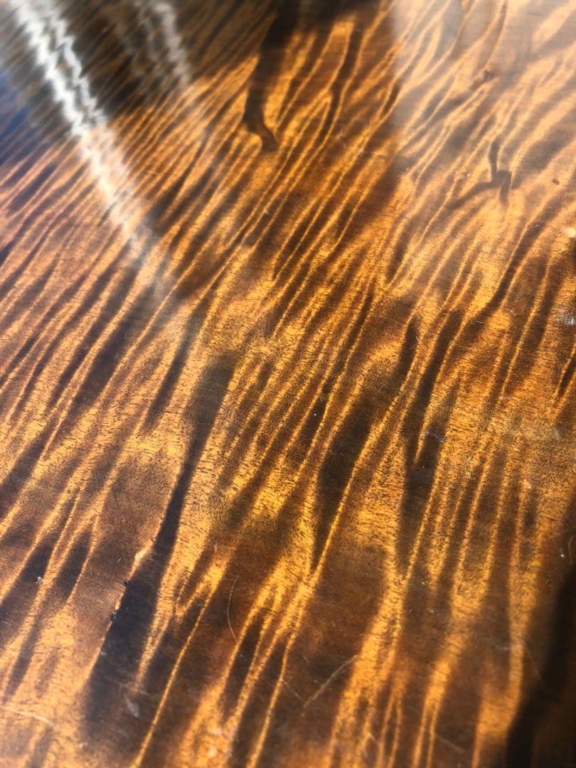 綺麗な杢目の火鉢