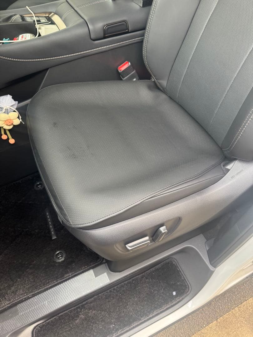 入荷困難　レザー　アルファード　alphard 座席クッション　シートクッション