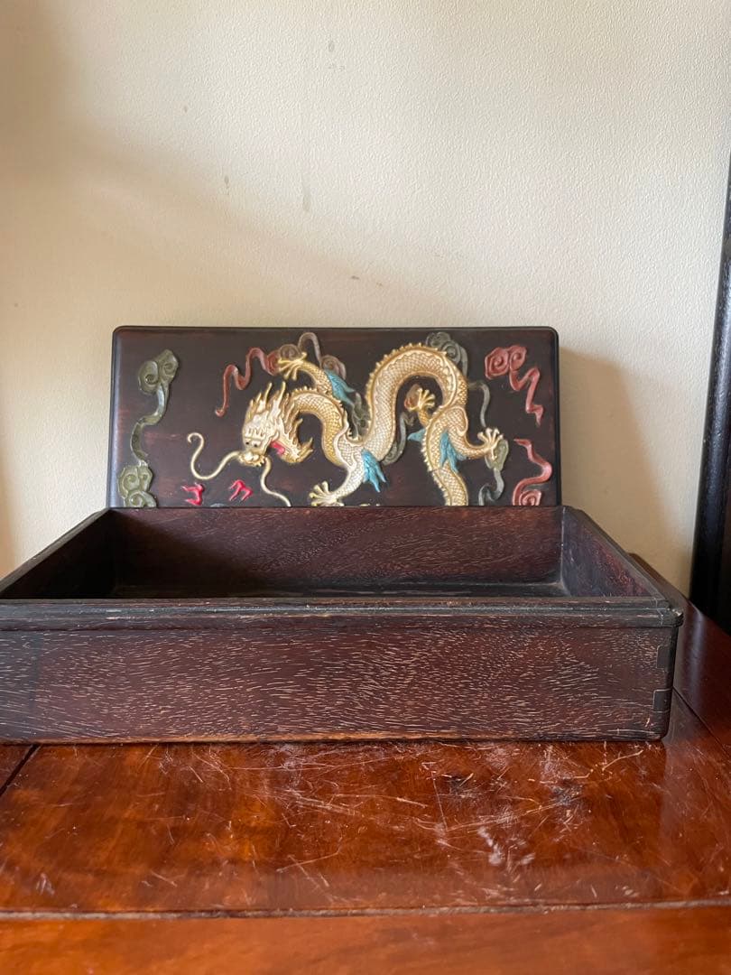 中国紫檀の宝石小箱 貴重品入れ龍宝石嵌め古董重品重1.2kg