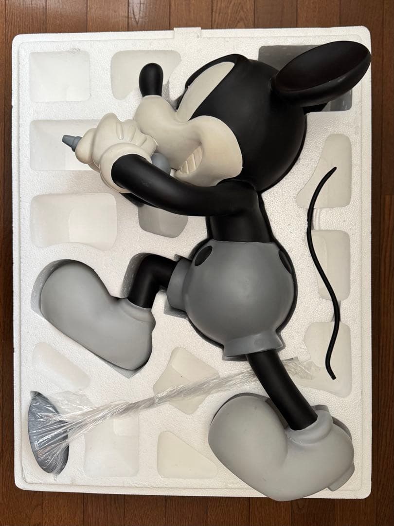 ナンバーナイン 9周年アニバーサリー ミッキーマウス フィギュア