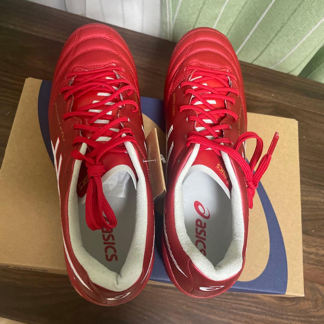 ASICS サッカーシューズ レッド