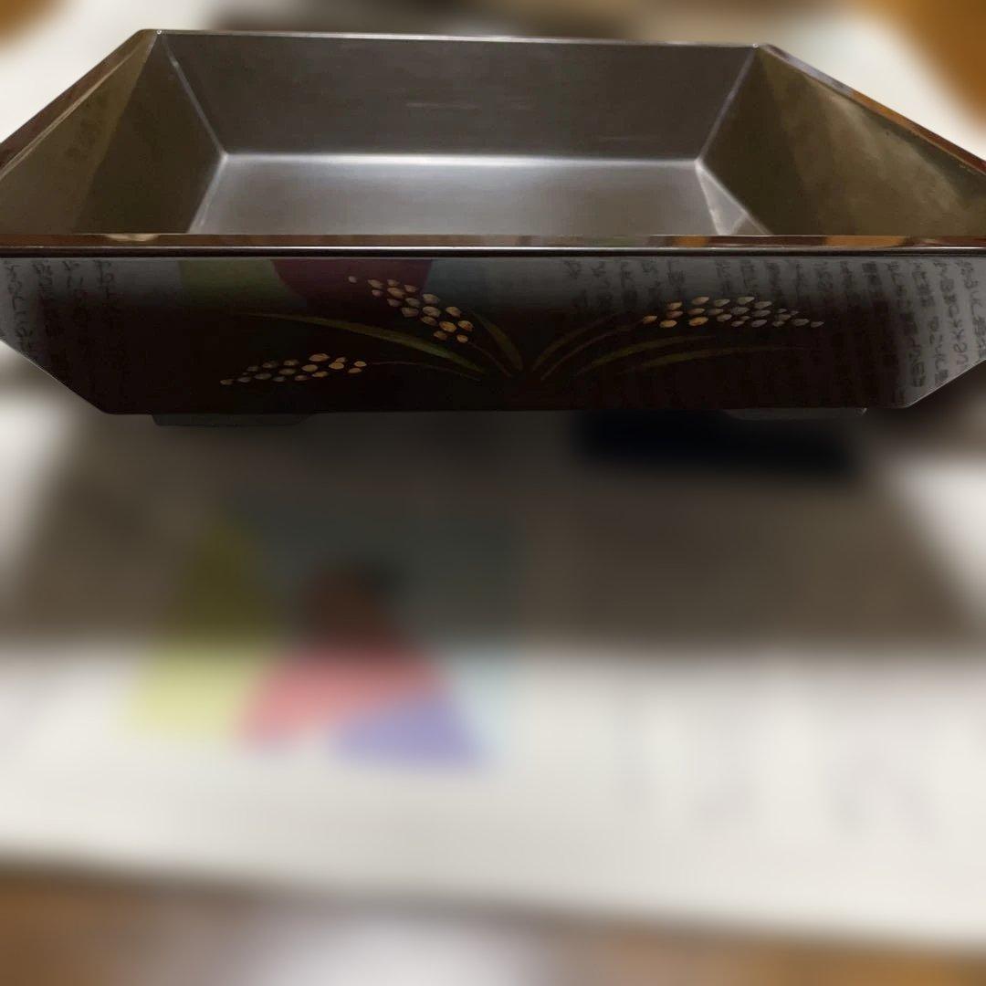 漆器 菓子器　鳥と花のデザイン