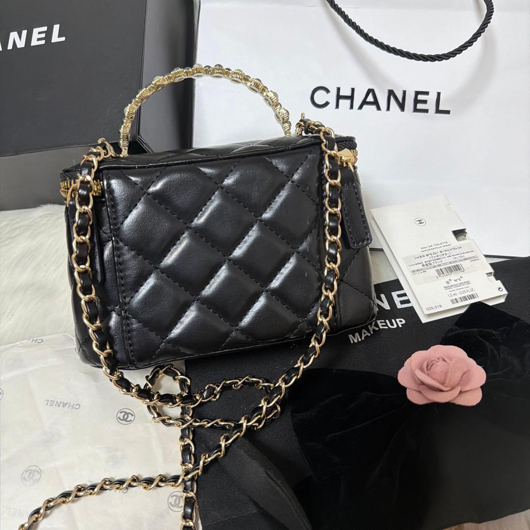 CHANELノベルティ バニティ型 ミニショルダー