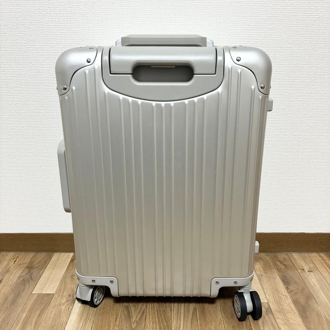 新品未使用　キャリーケース　メルセデスベンツ　カバー付