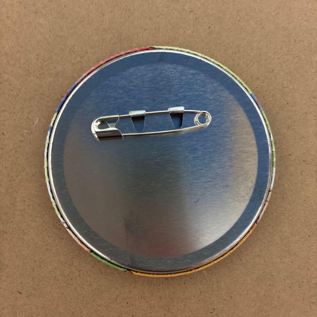 ハワイアンズ　缶バッジ　ロビン